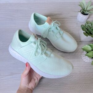 NEW BALANCE fresh foam cruz v2 sneakers size 9
